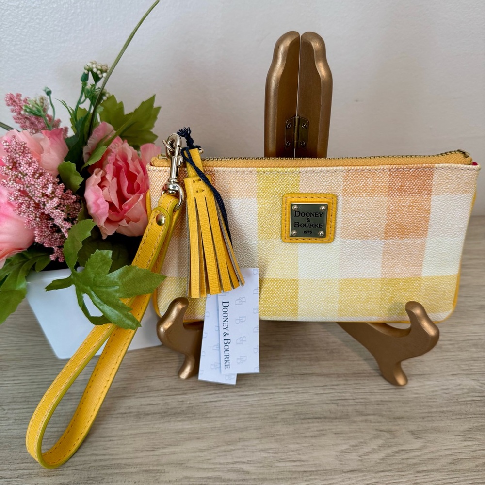Dooney and Bourke Quadretto Yellow Plaid Kirby Small Carrington Wristlet - NEW - Picture 2 of 9